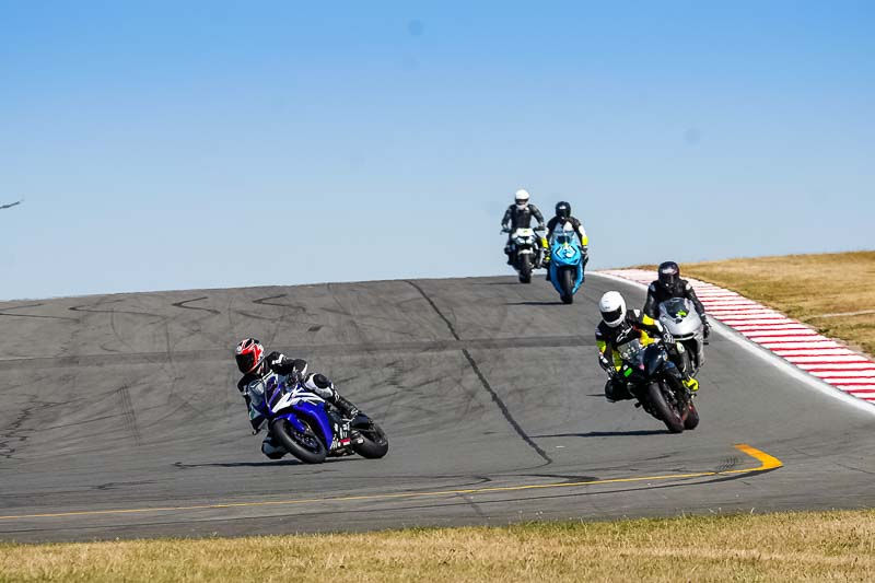 donington no limits trackday;donington park photographs;donington trackday photographs;no limits trackdays;peter wileman photography;trackday digital images;trackday photos